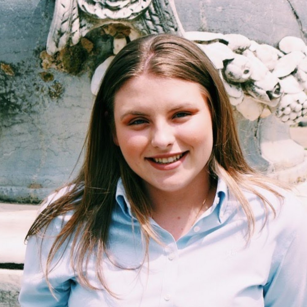 Meet your Posher, Monica